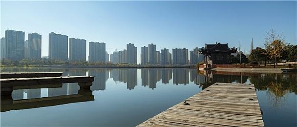 探究80年代怪诞事件《离奇发现》定档10月12日正式发售