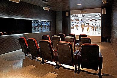 《赛博朋克2077》《霍格沃茨之遗》Switch 2上手实机