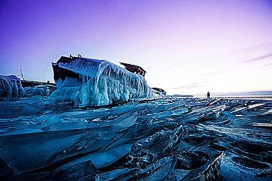 《完美黑暗》实机预告片公布 正式发售或尚需时日